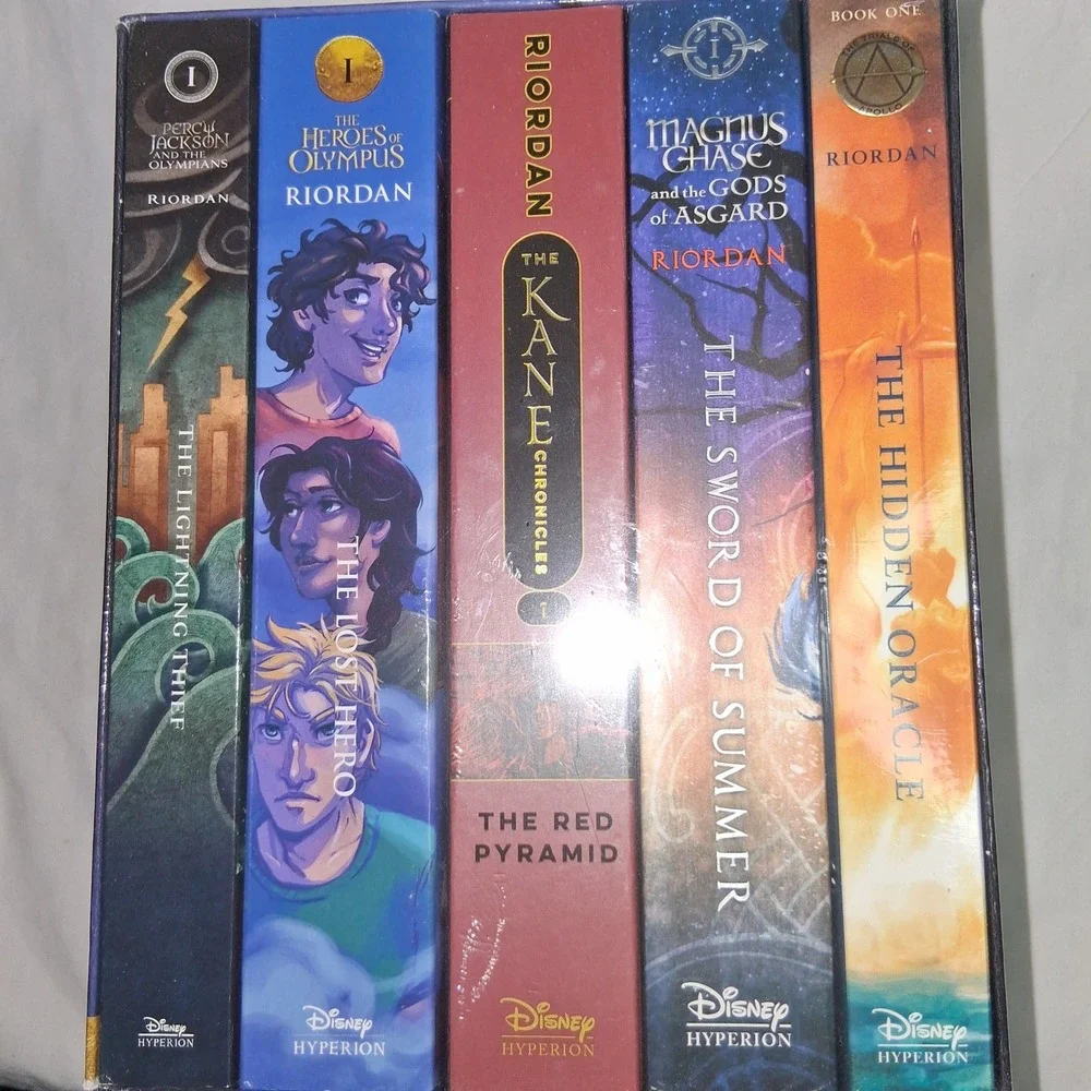 Rick Riordan Book Set The Lightning Thief Heroes of Olympus‎ Paperback